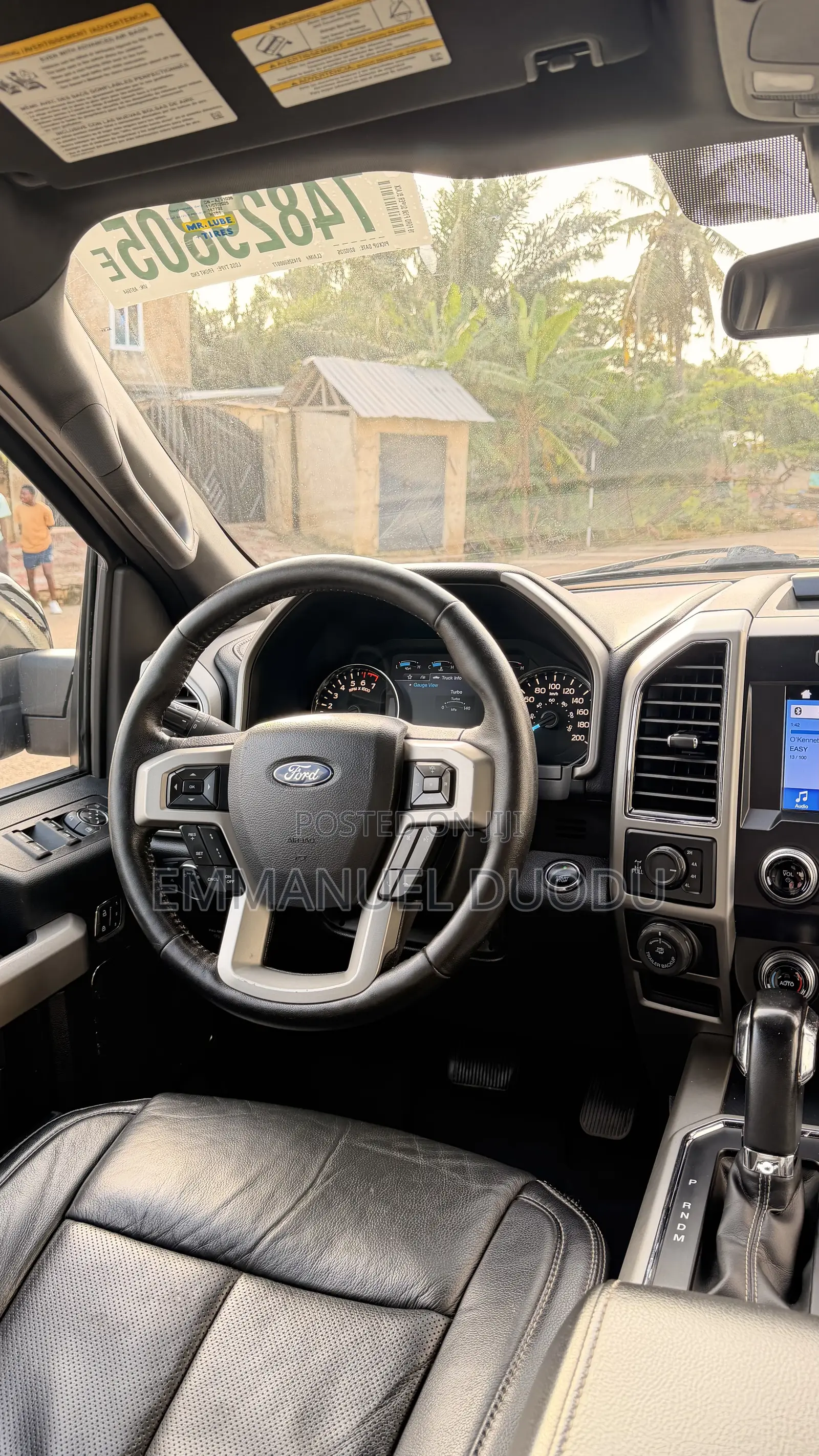 Ford F-150 Lariat 4x2 SuperCrew Cab Styleside 6.5 ft. box 157 in. WB