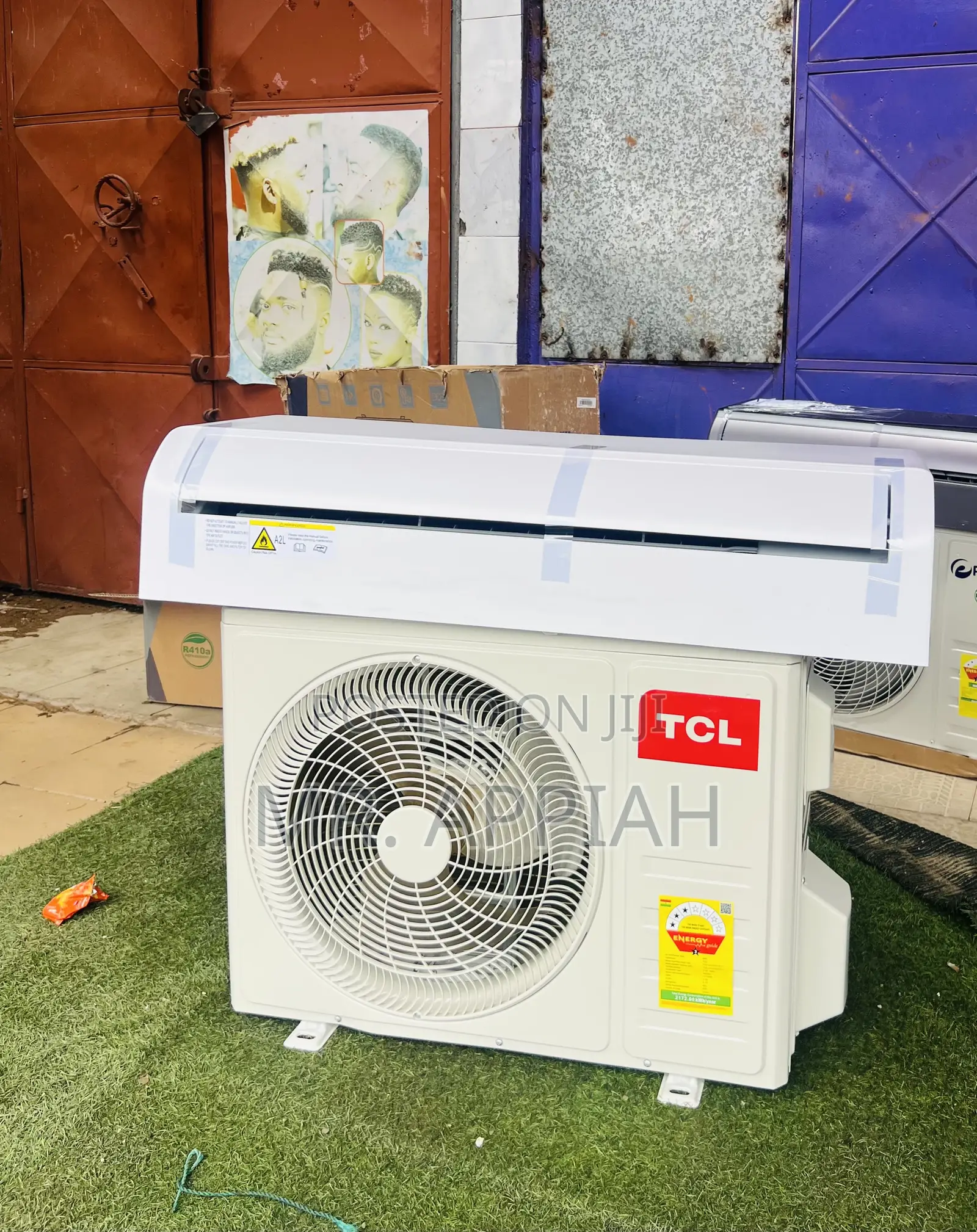Super Sleek TCL 2.5hp Inverter Air Conditioner(White)