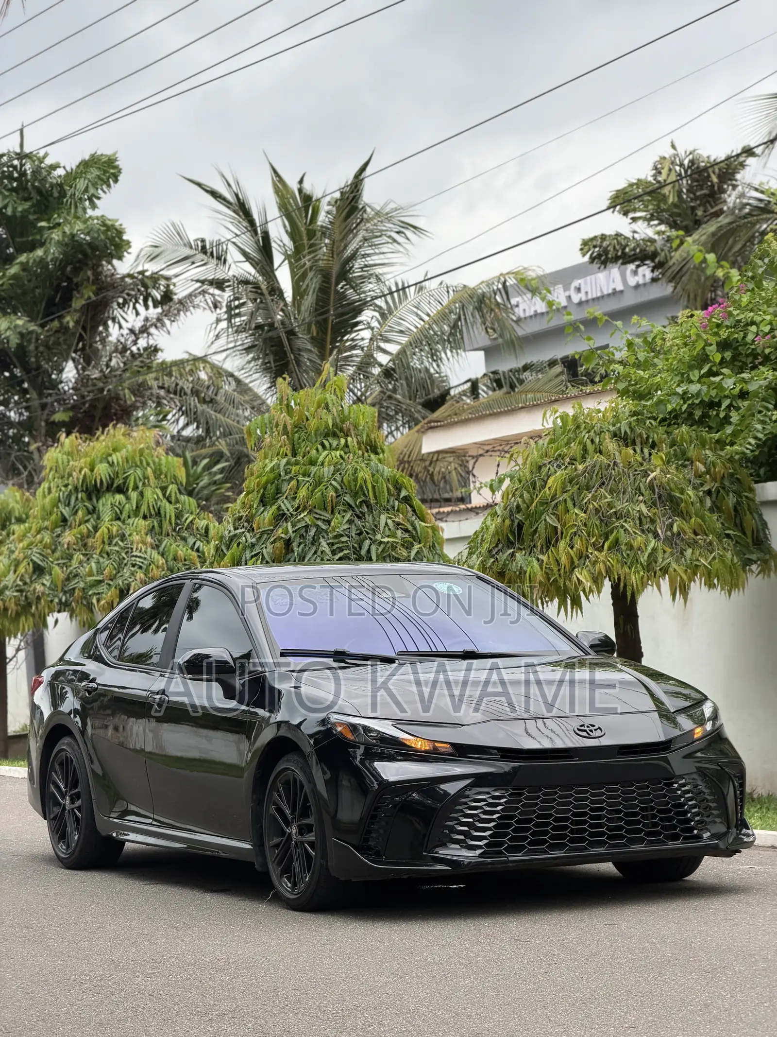 Toyota Camry SE 2025 Black