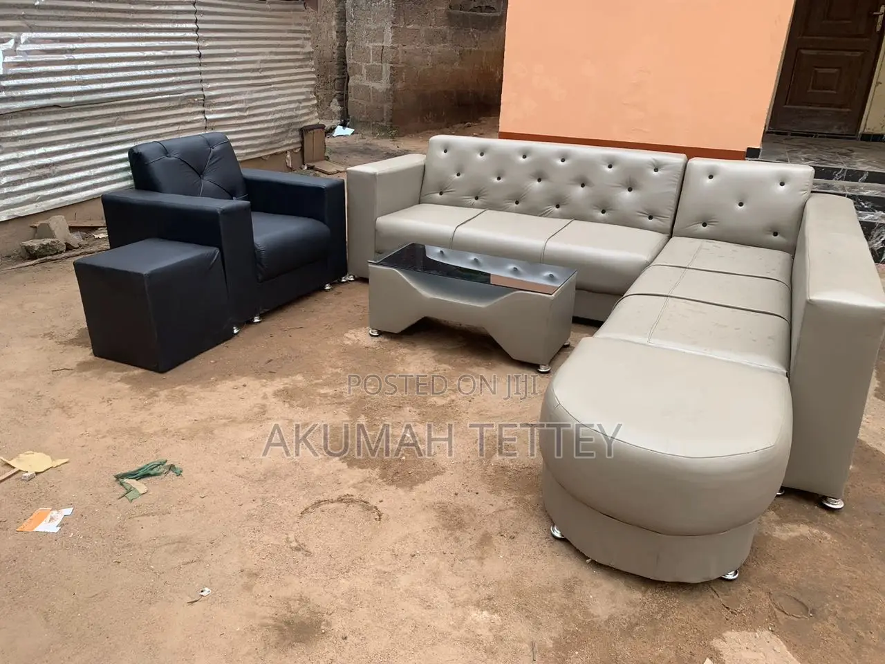 God Hand Sofas Set
