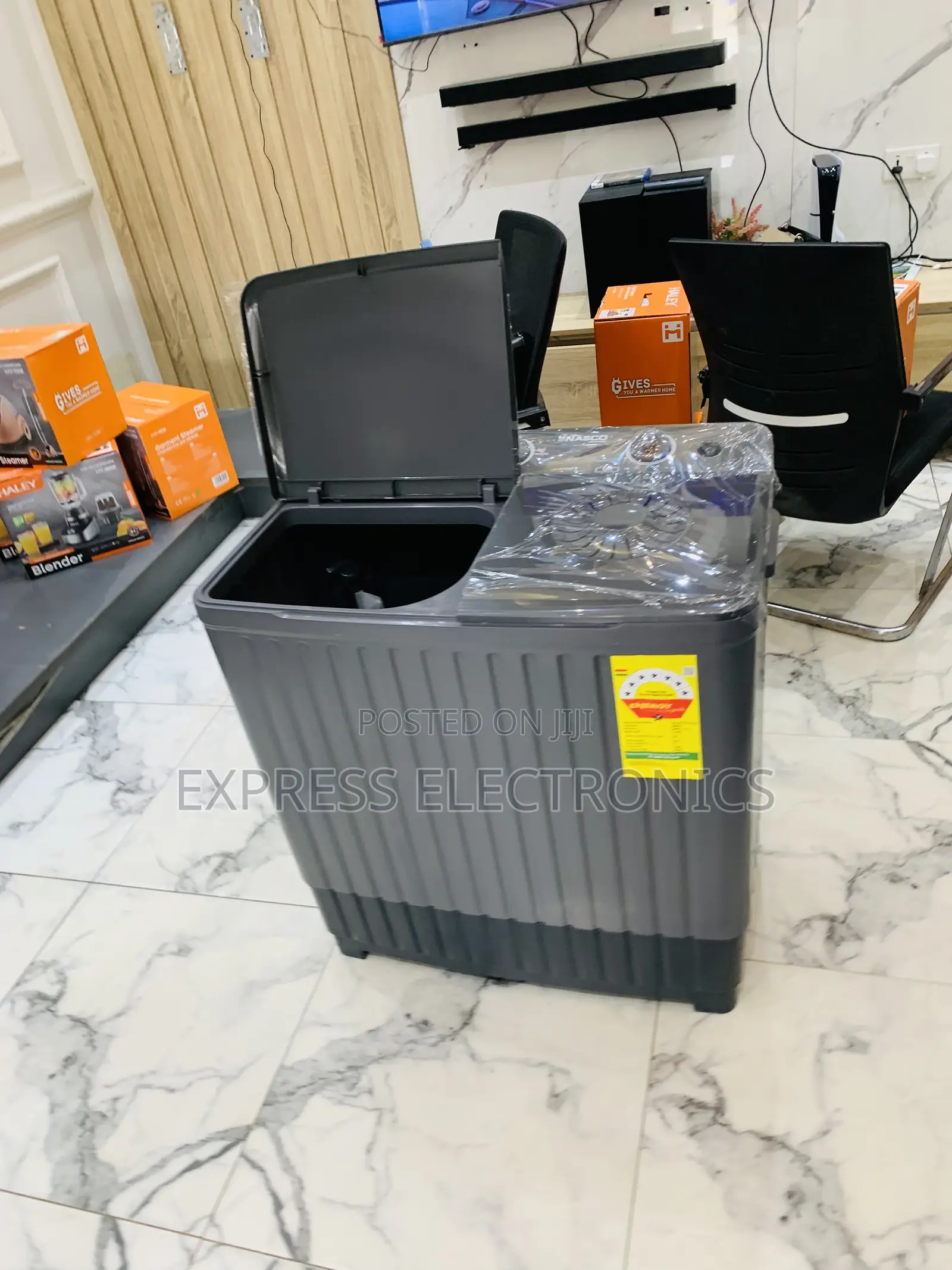 Limited Stock Semi Automatic Nasco 8kg Topload Twintub Black.