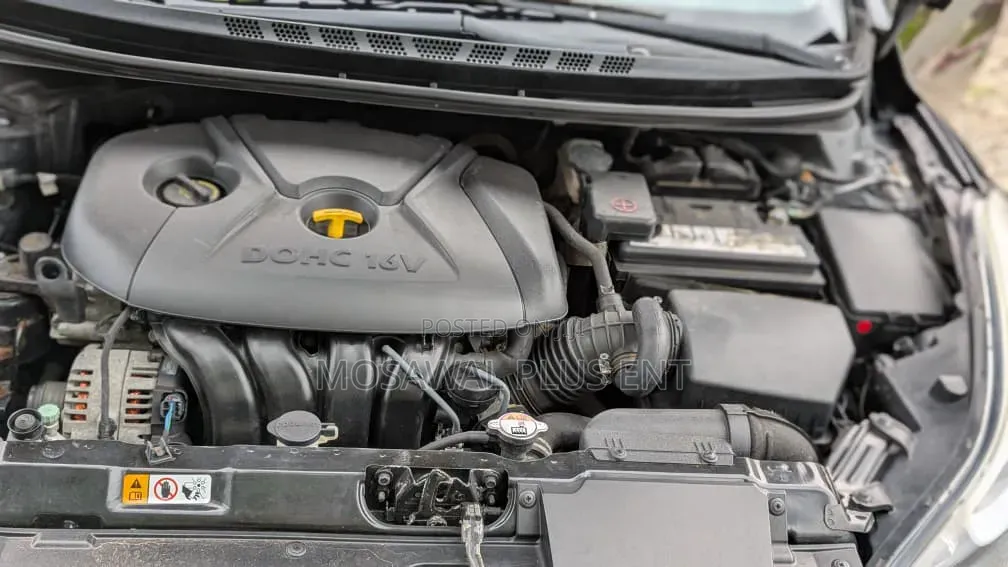 Hyundai Elantra 2016 Black