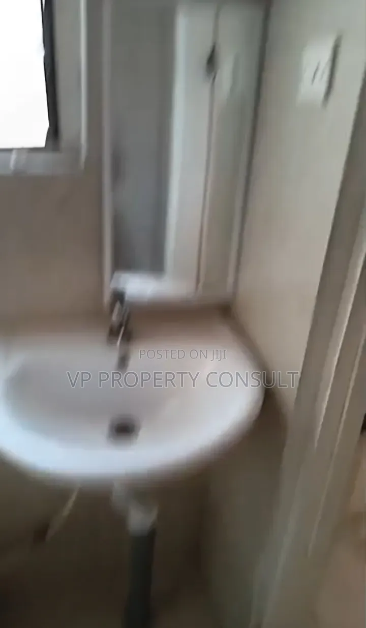 1bdrm Apartment in South Labadi Estate, Estates for rent