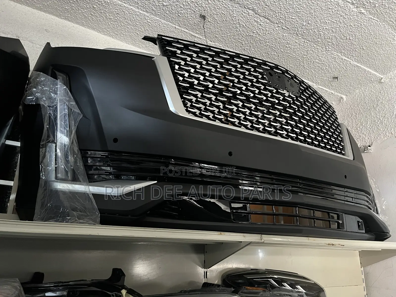 2021-2025 Cadillac Escalade Front Bumper Complete 2023, 2024, 2025