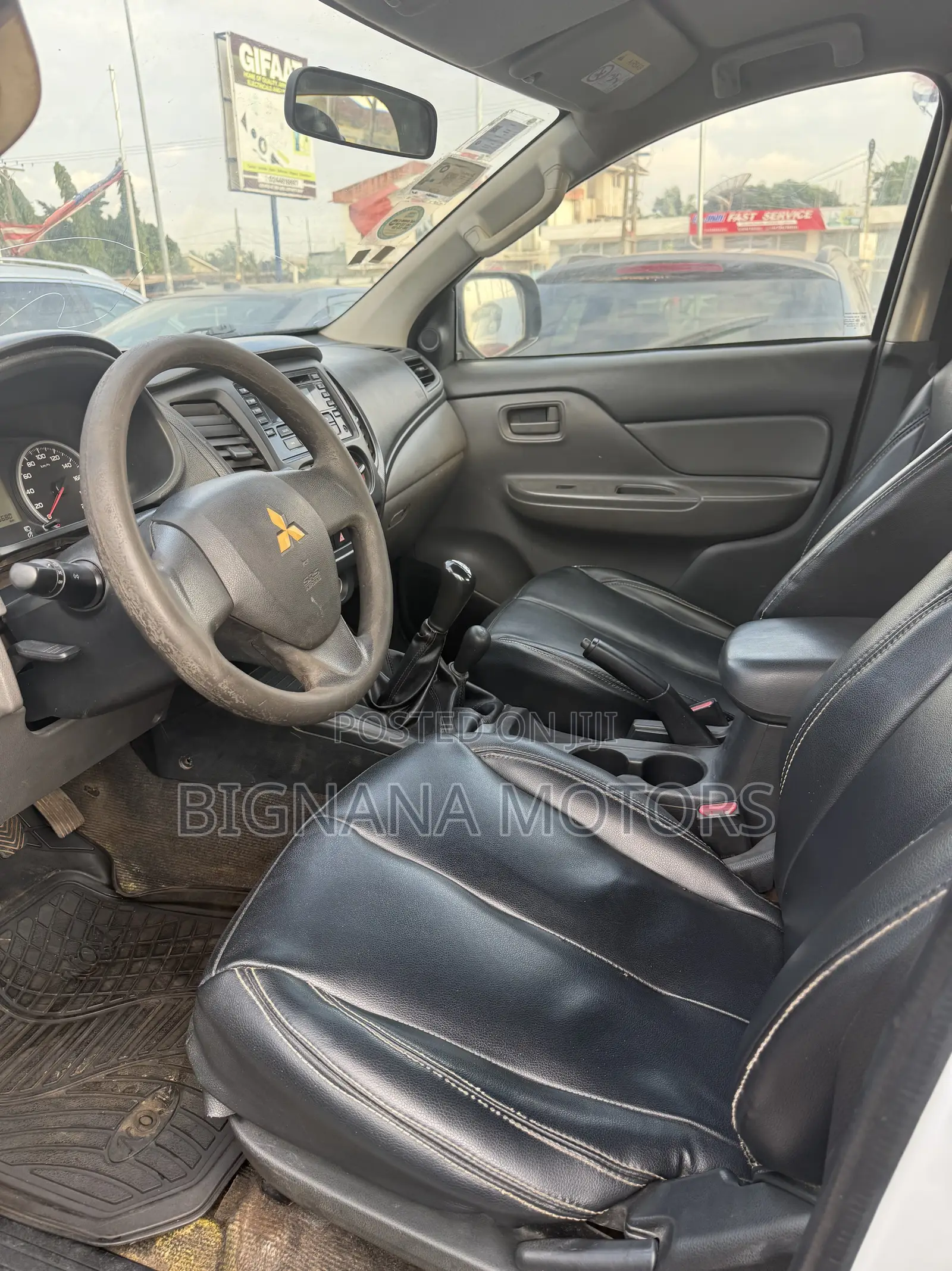 Mitsubishi L200 Double Cab 2.5 180hp 4WD 2011 White