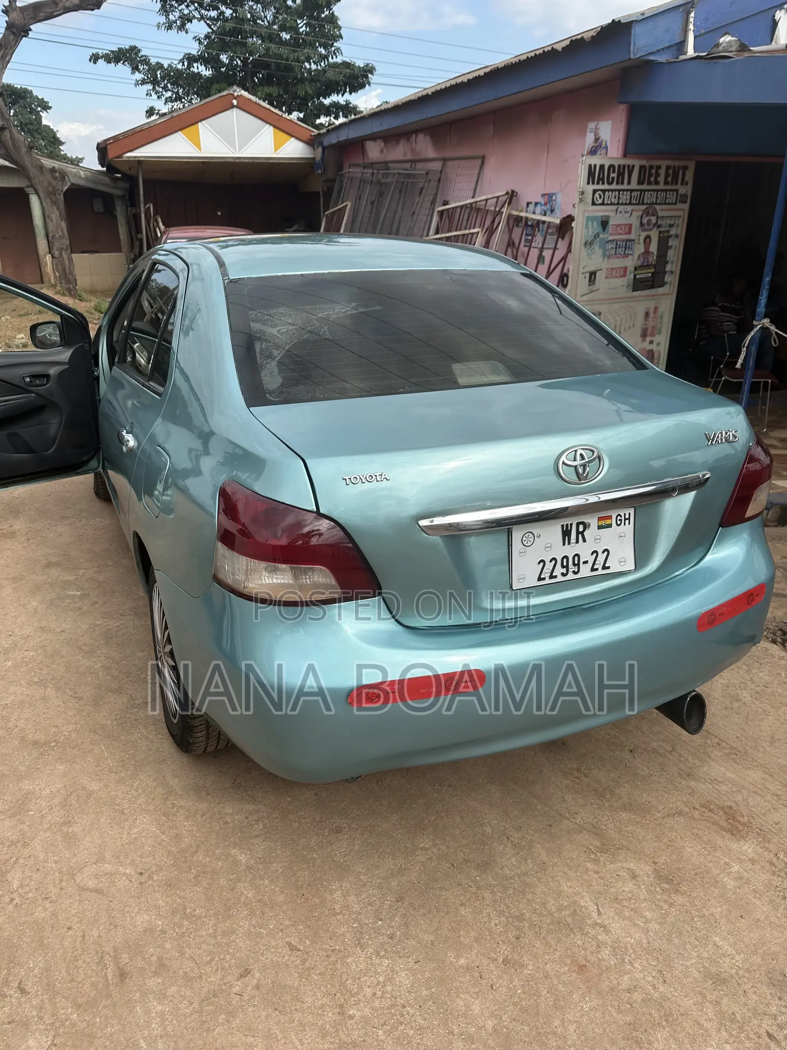 Toyota Yaris 2010 Green
