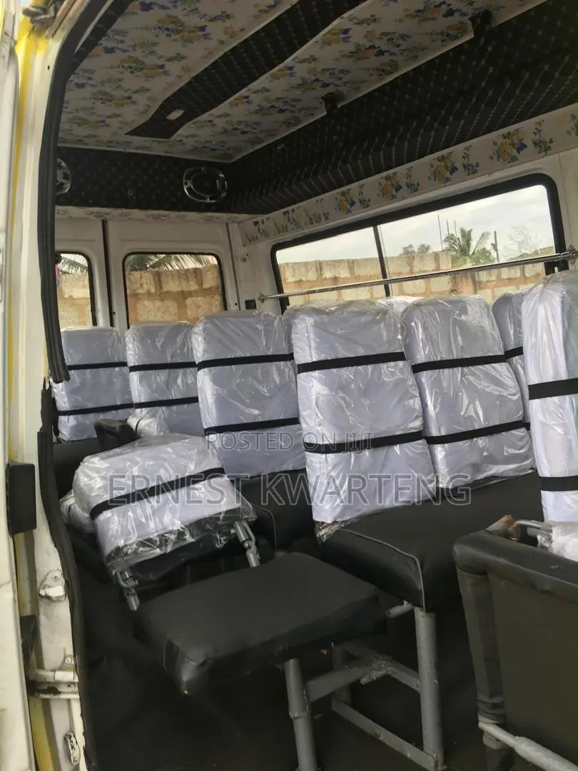 Mercedes-Benz Sprinter 2006 Yellow