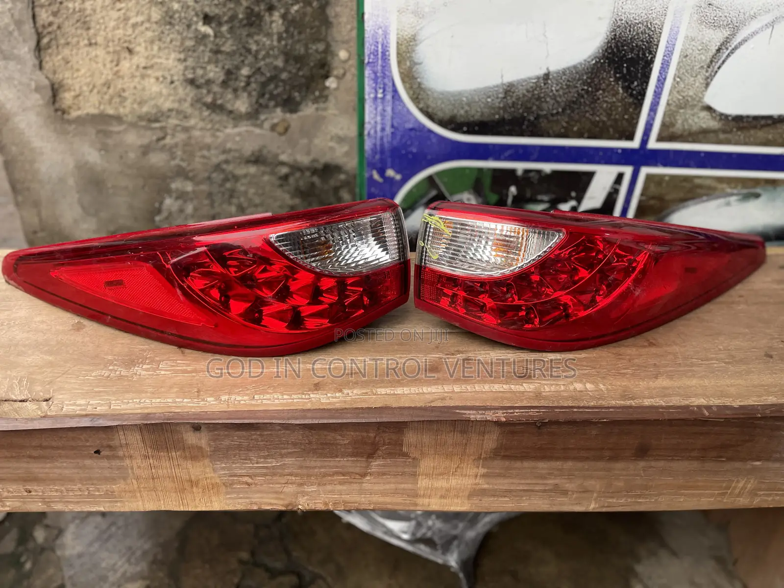 Infiniti JX35 Tail Light