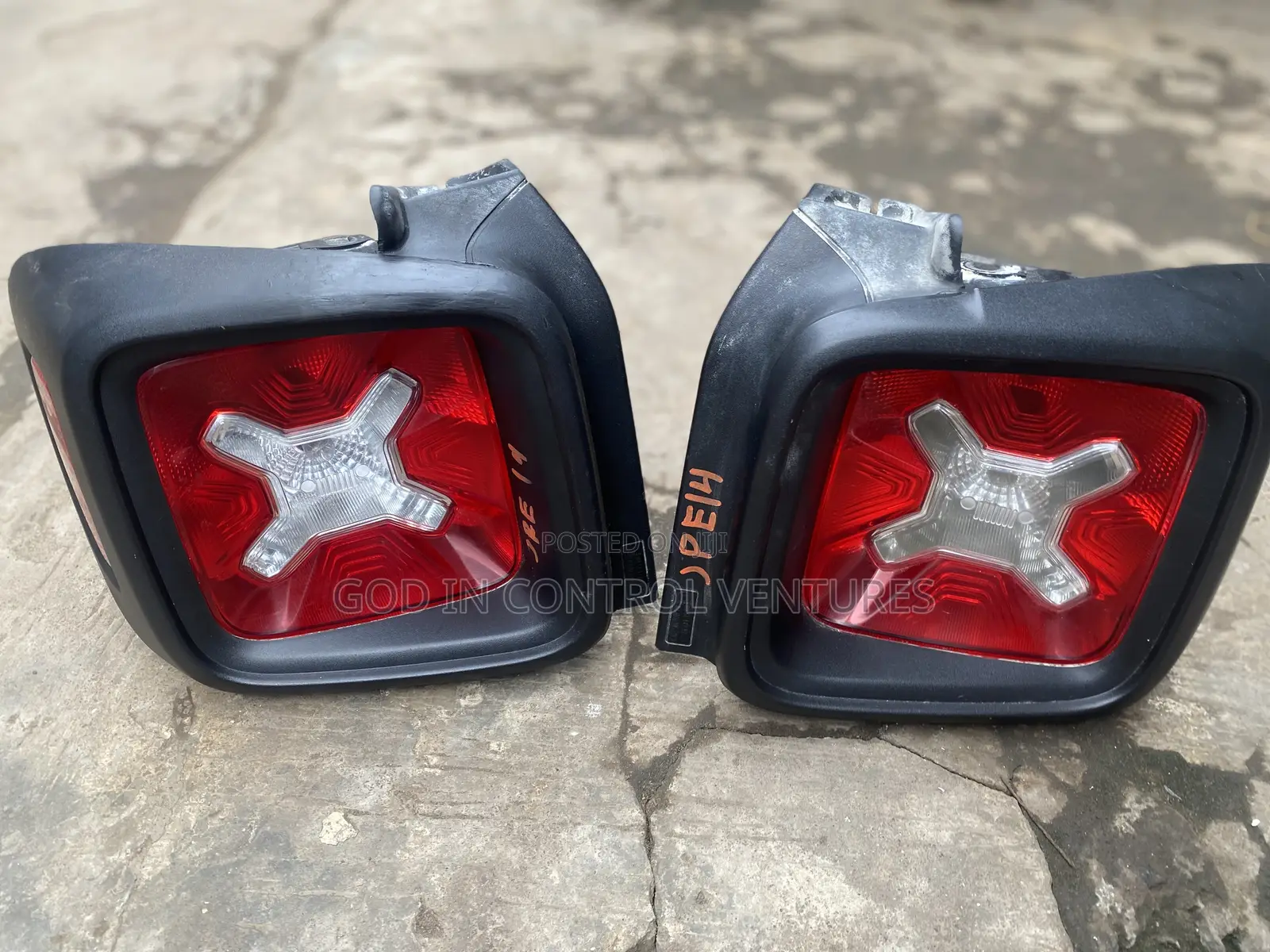 Jeep Renegade 2017 Tail Light