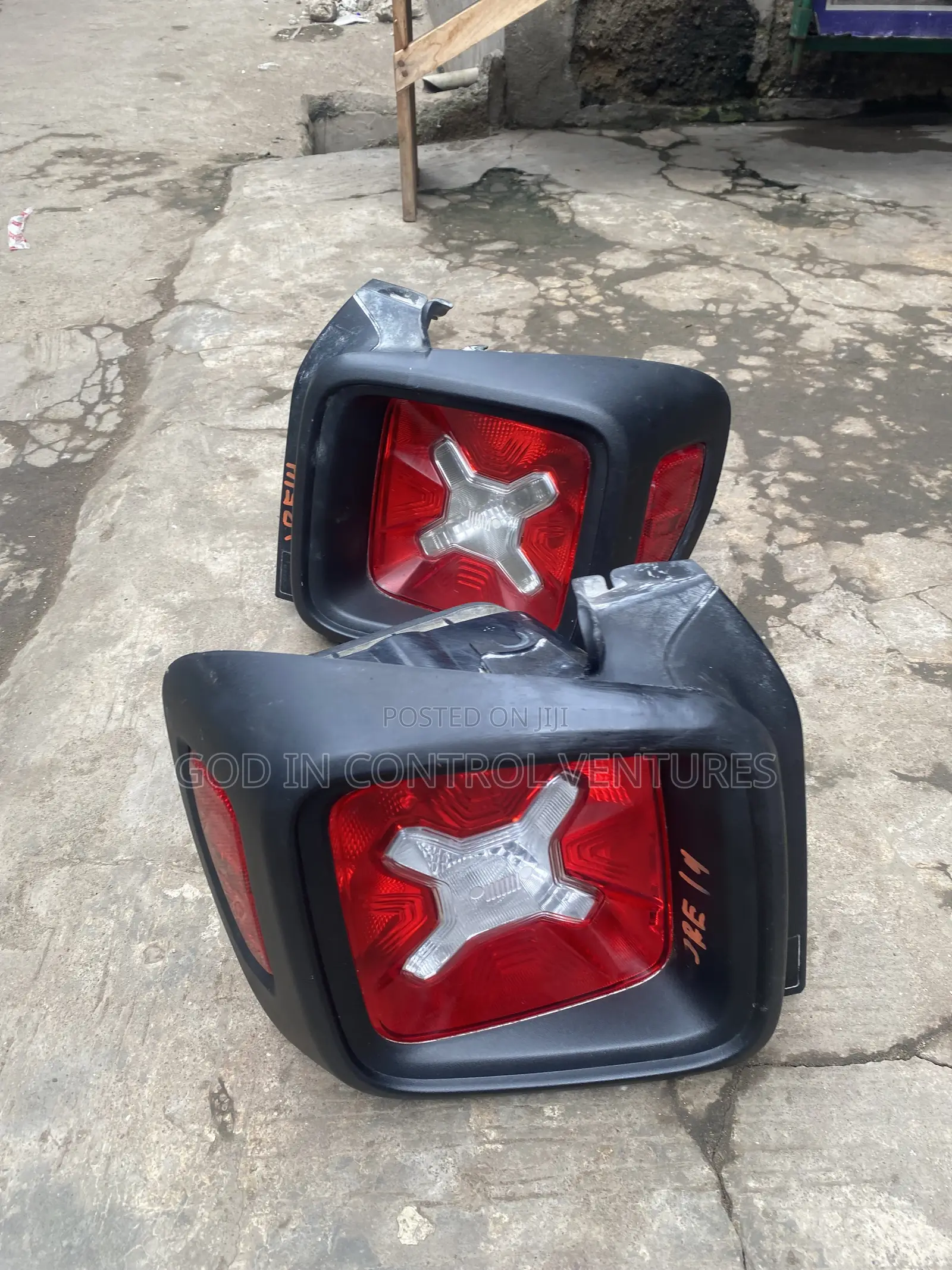 Jeep Renegade 2017 Tail Light