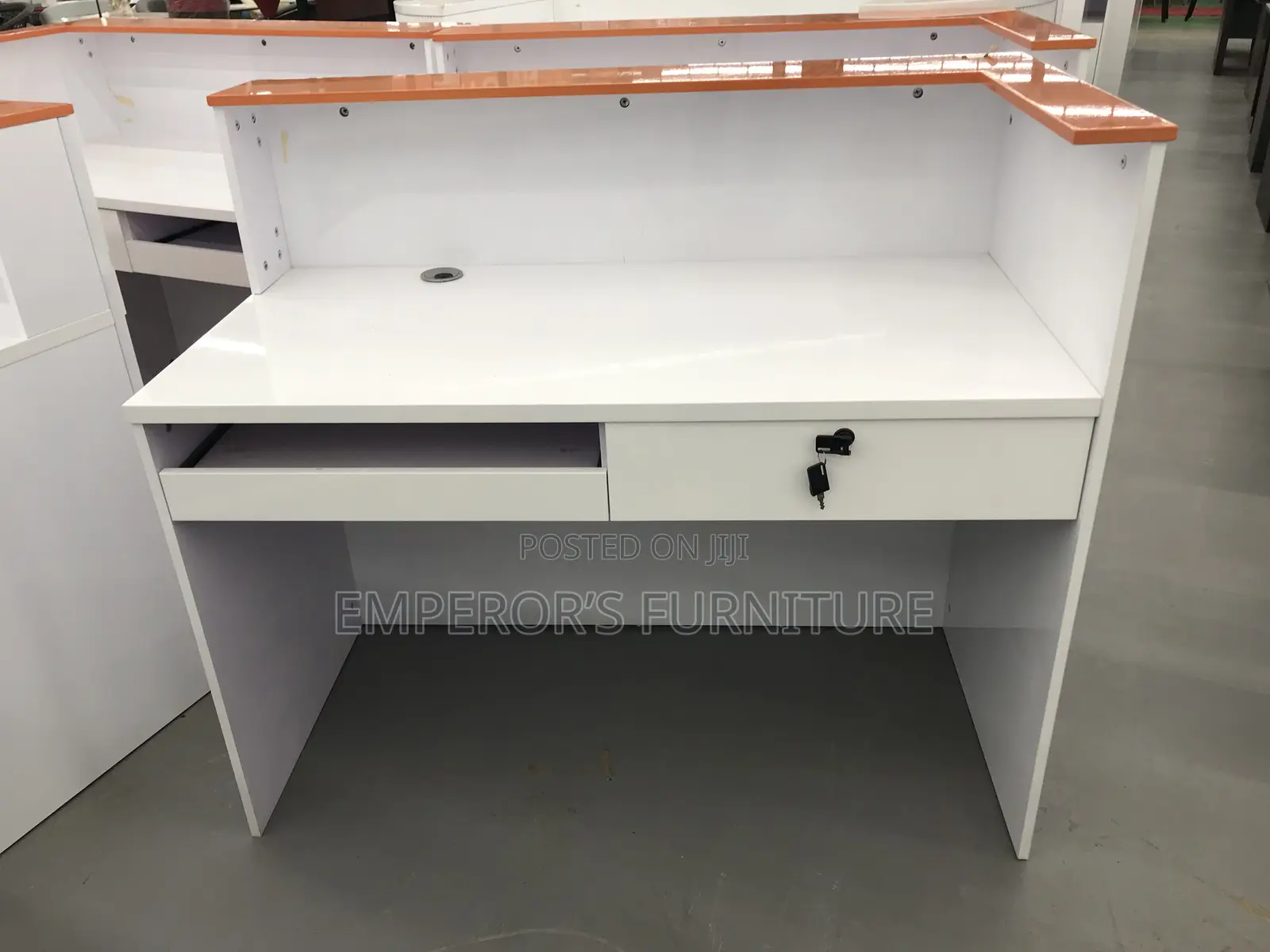 Elegant Reception Desk – Stylish W/O Front Office Counter With Storage
