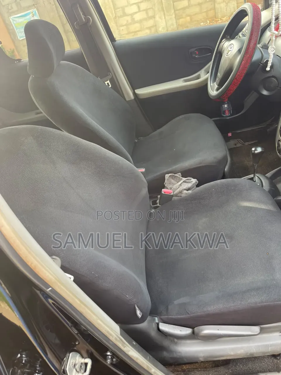 Toyota Vitz 2010 Black