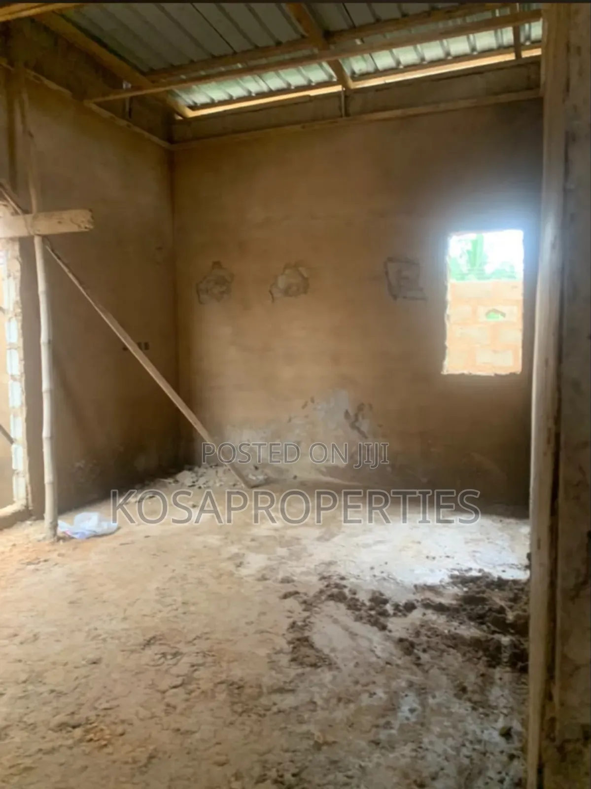 2bdrm House in Pokuase Mayira for sale