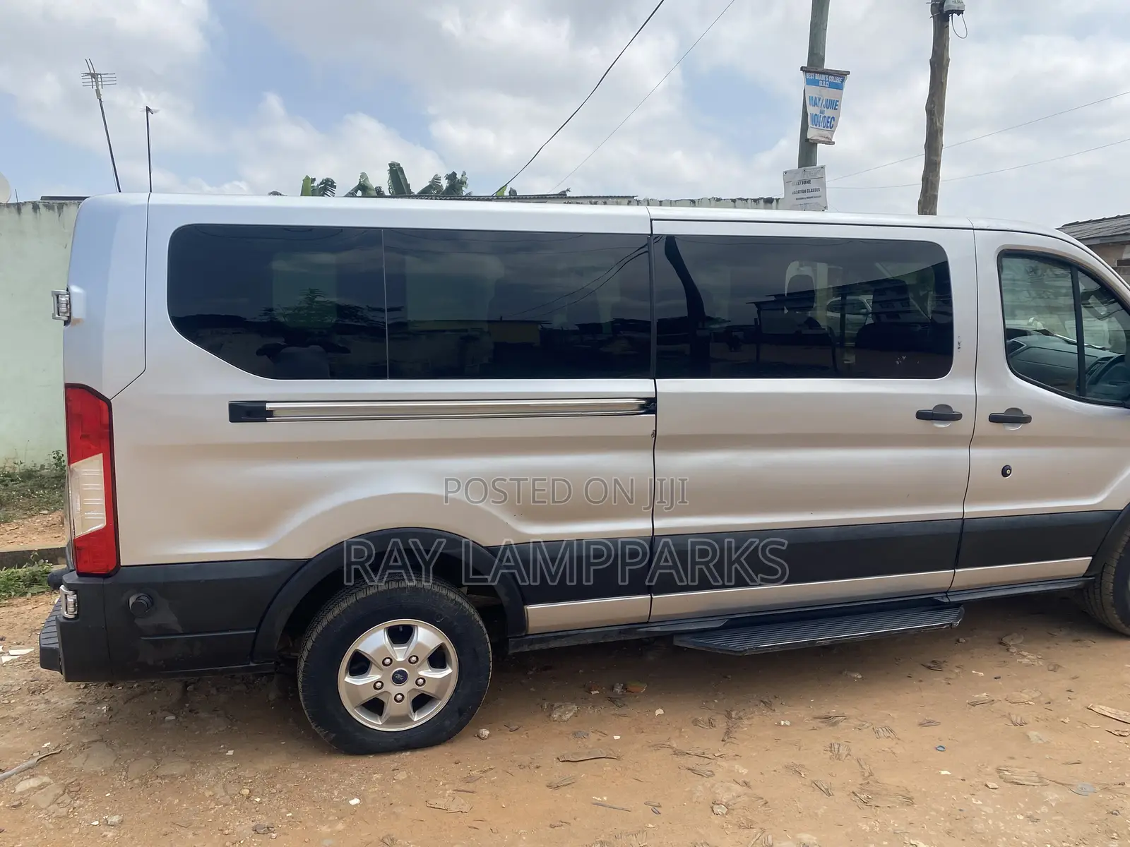 Ford Transit-350 2017 Silver