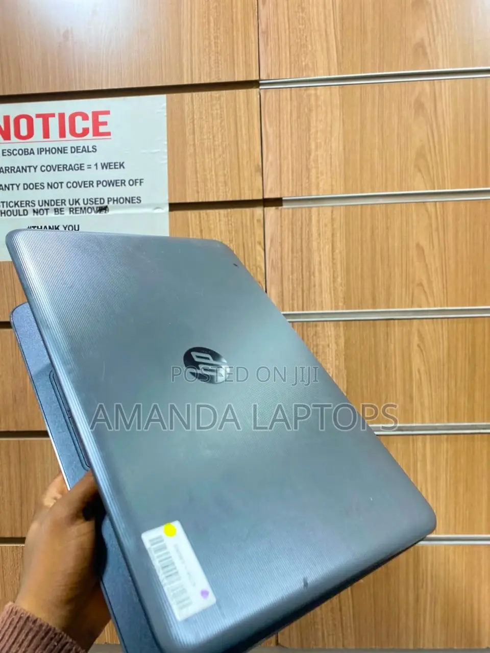 New Laptop HP 255 4GB Intel Core i3 SSD 256GB