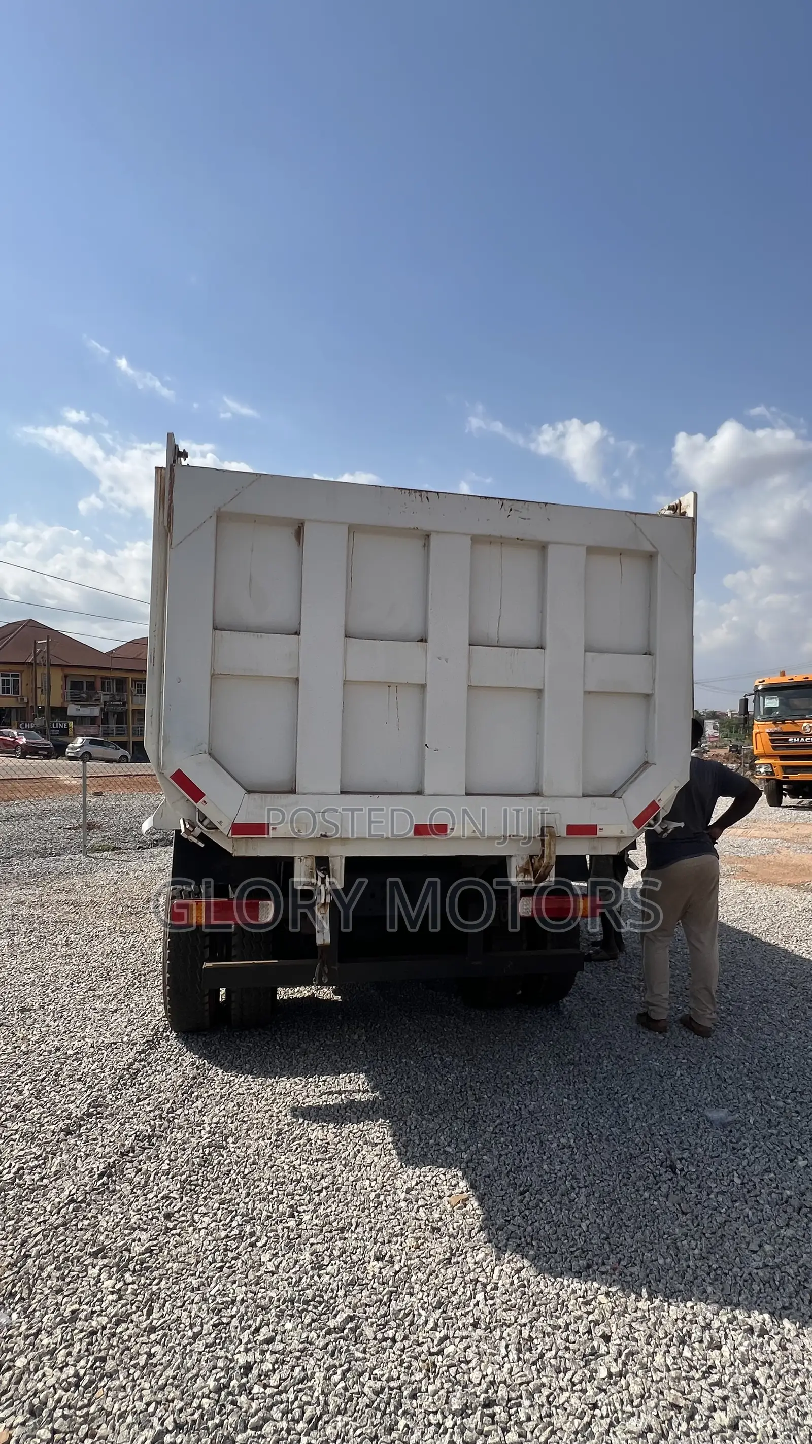 Used Dump Truck