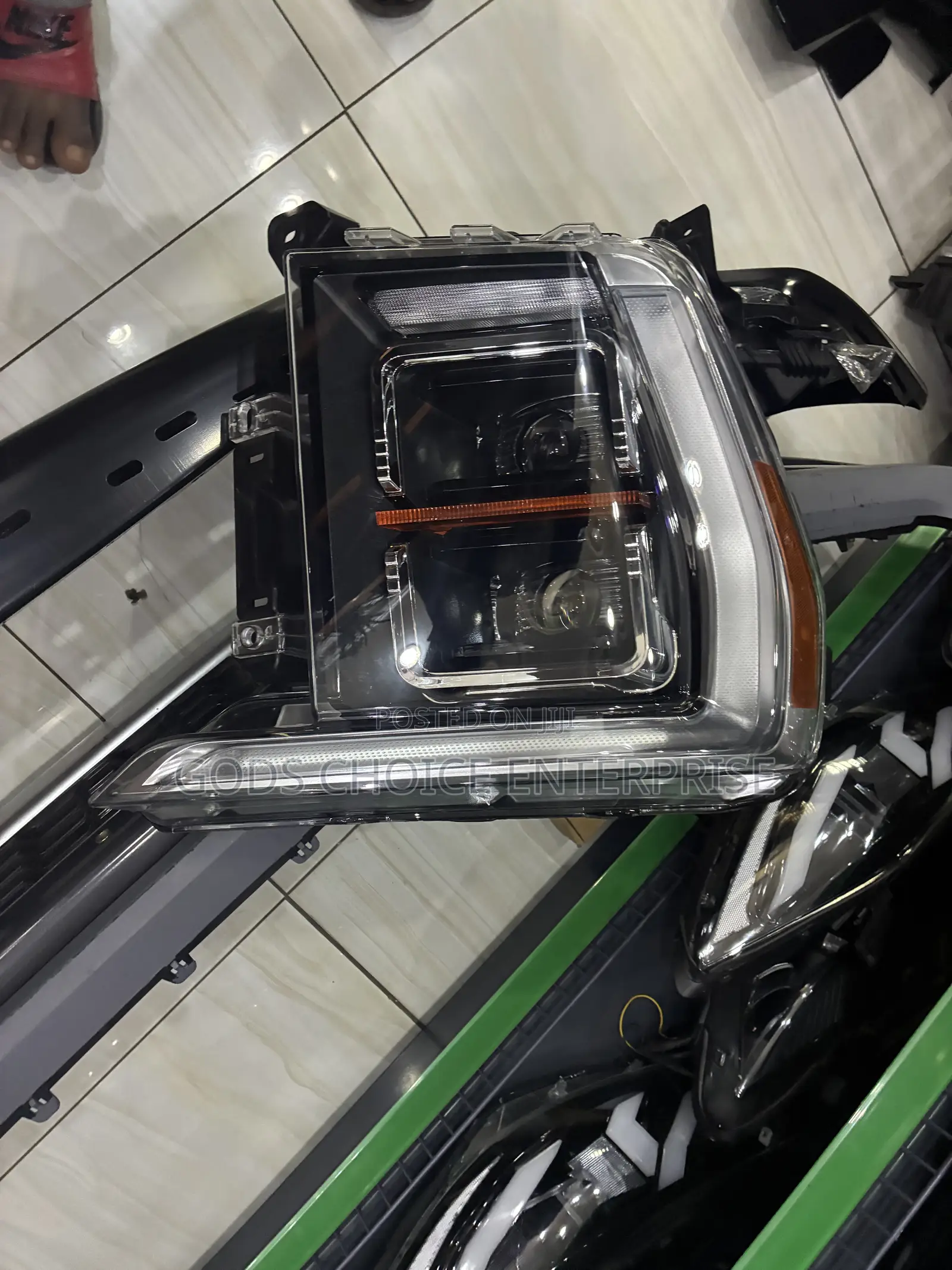 Headlight Ford F150 2021-2022