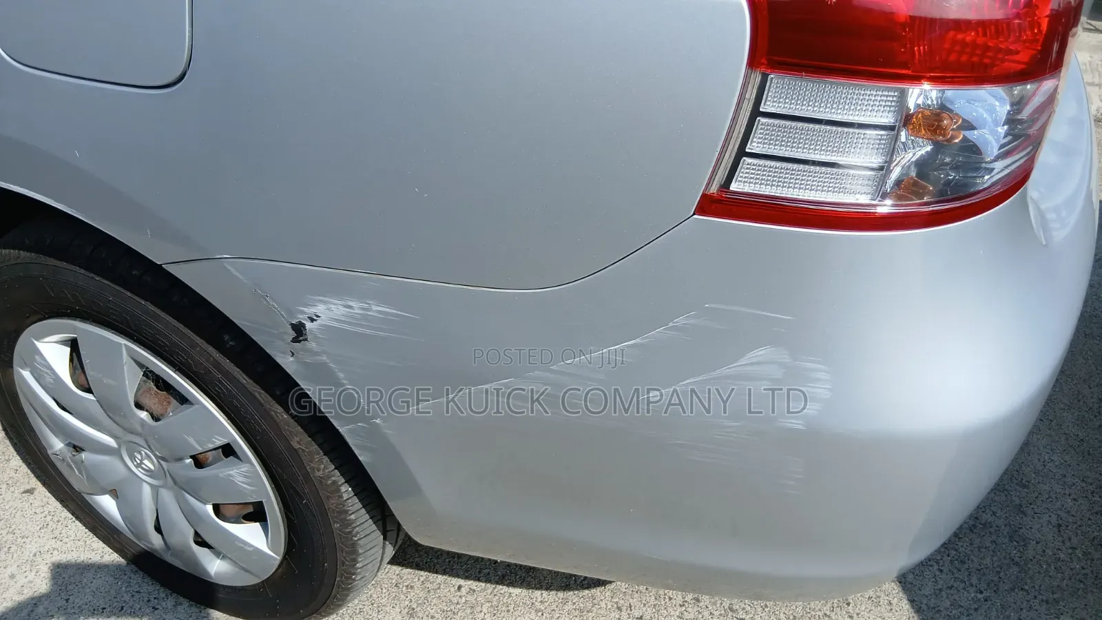 Toyota Belta 2010 Silver