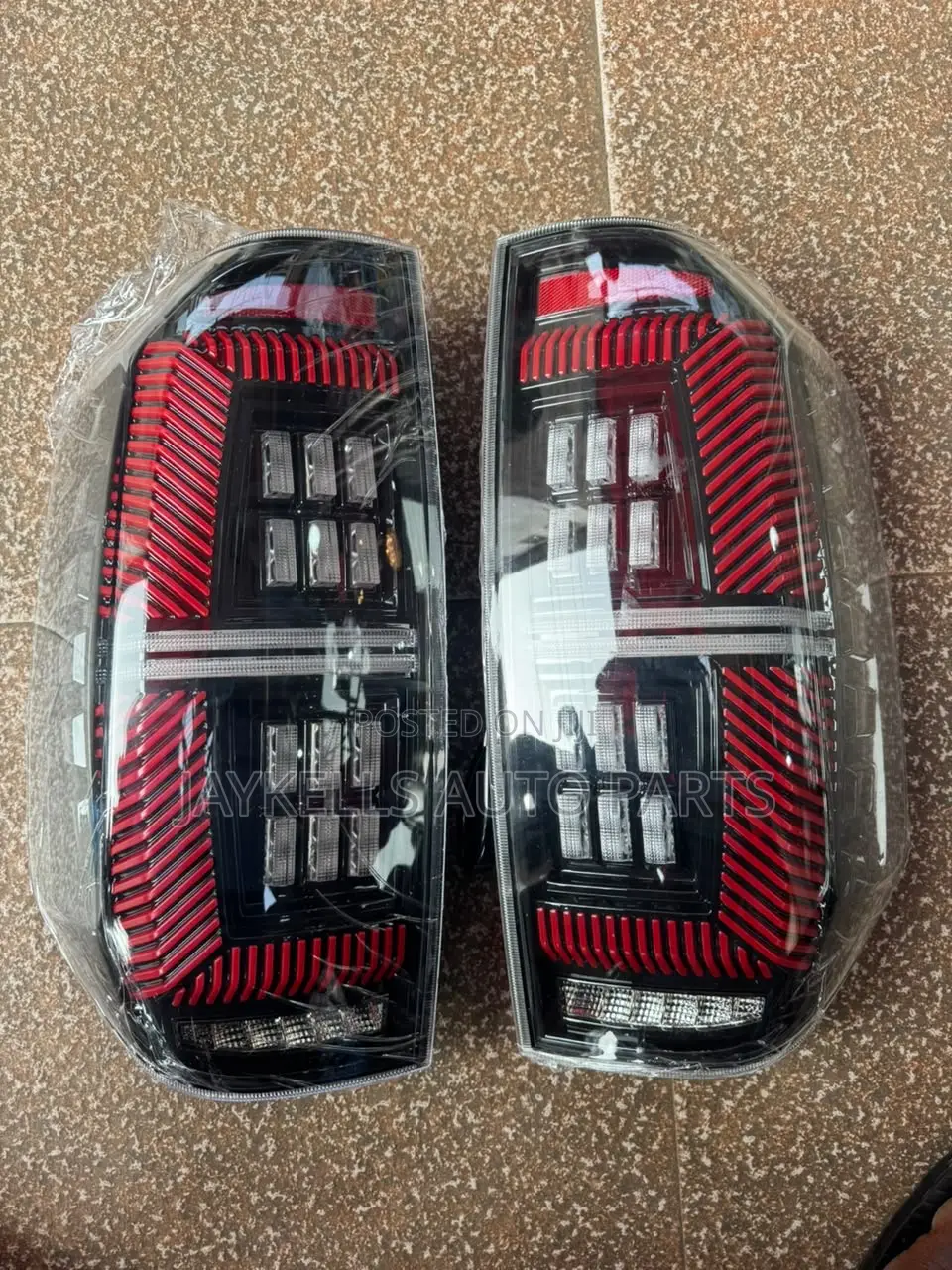 2014-2012 Toyota Tundra LED Taillight Pair