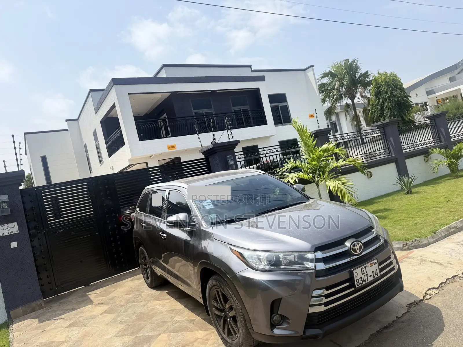 Toyota Highlander LE V6 4x4 (3.5L 6cyl 6A) 2016 Gray