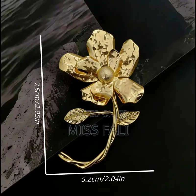 Gilded Bloom Brooch