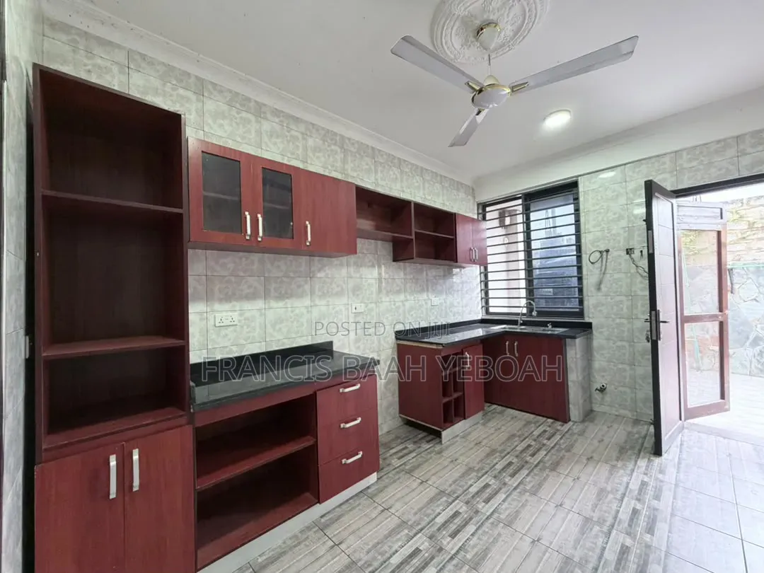 3bdrm House in Shining Star Real, Accra Metropolitan for rent