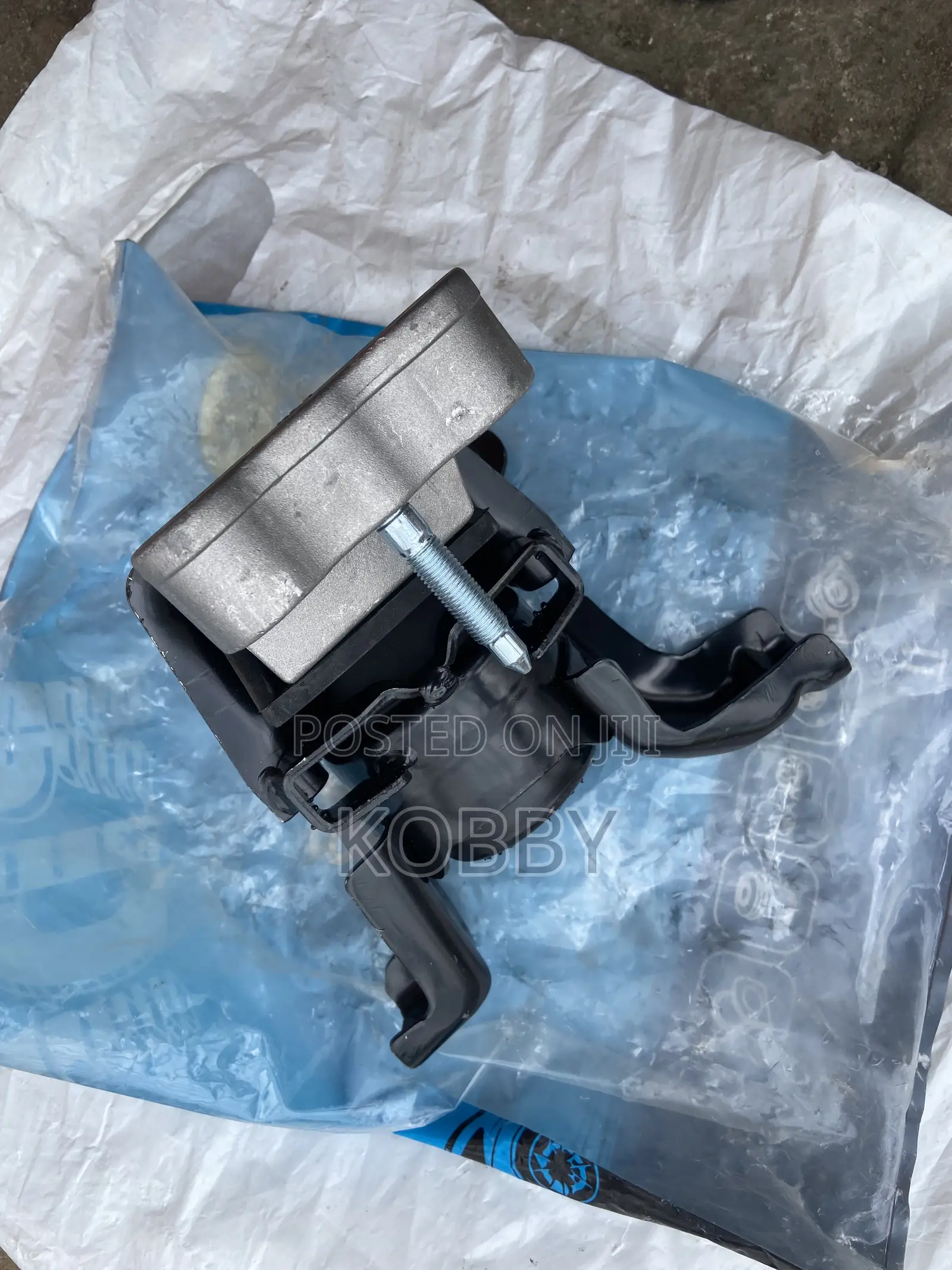 Corolla 2009-2010,2011,2012,2014,2015,2017,2019 Top Engine Seat/Mount