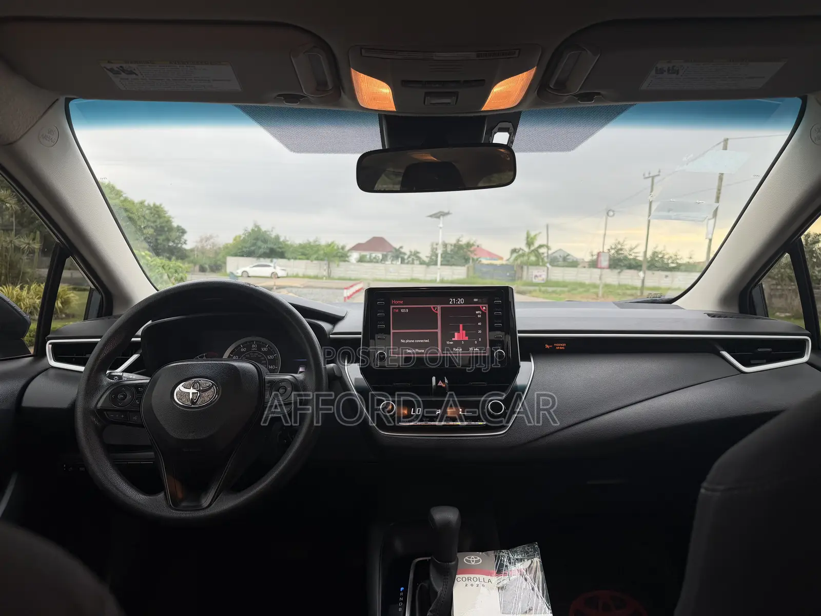 Toyota Corolla LE 2020 Gray