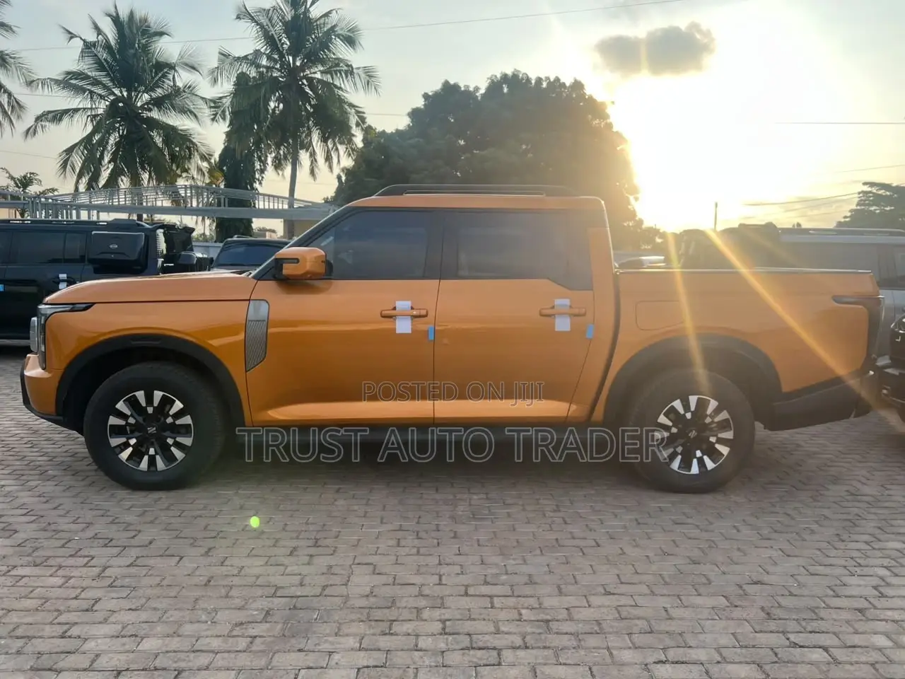 New Nissan Z9 2.3T Diesel 4WD 2025 Orange