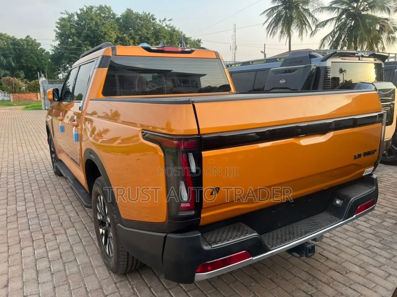 New Nissan Z9 2.3T Diesel 4WD 2025 Orange
