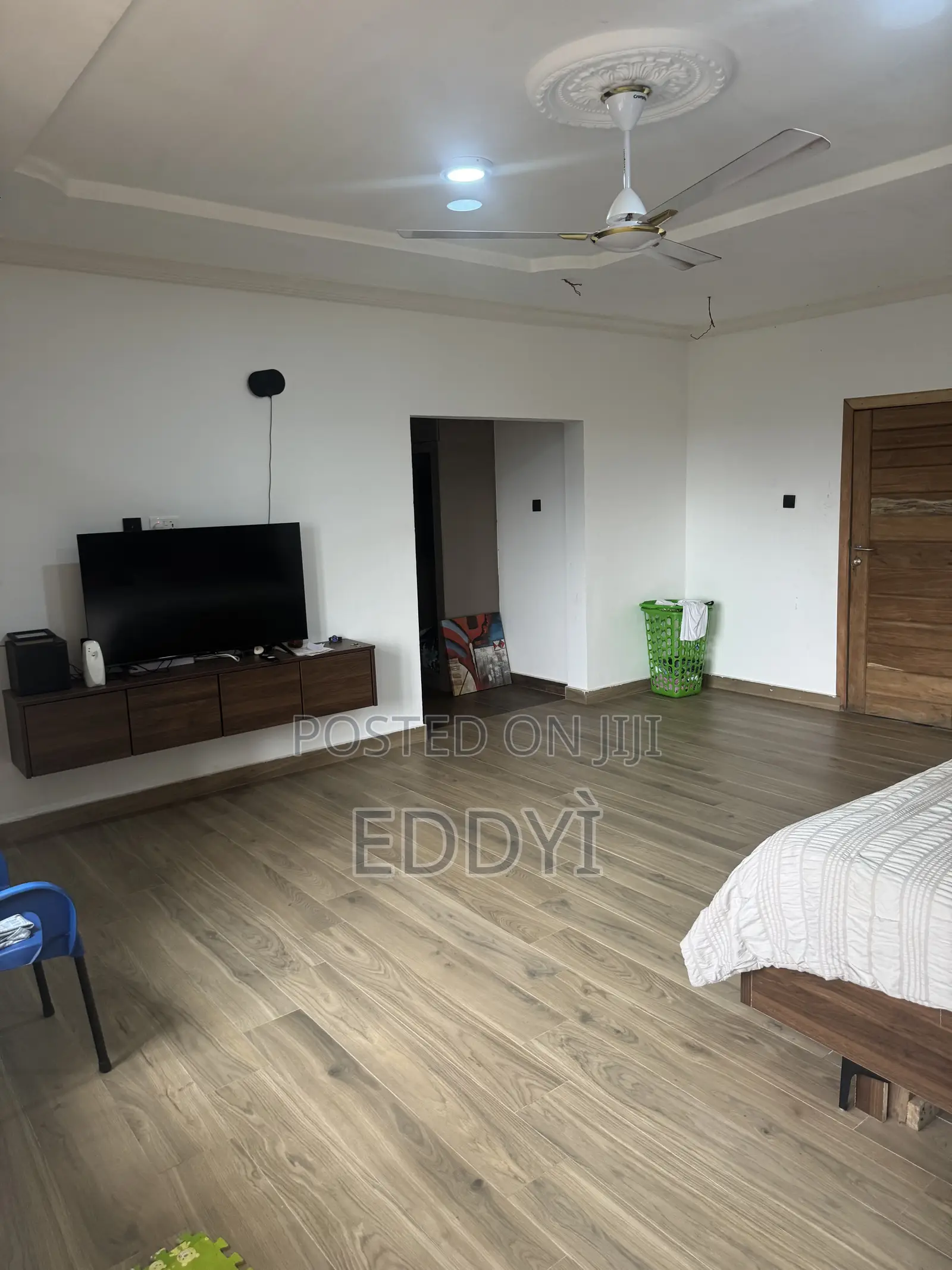 6bdrm House in Tema Metropolitan for sale