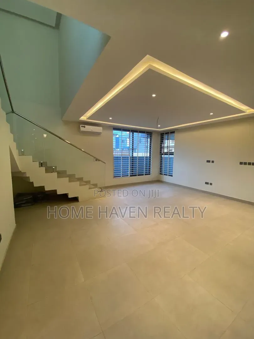 4bdrm House in Spintex Comm 18, Baatsona Total for sale