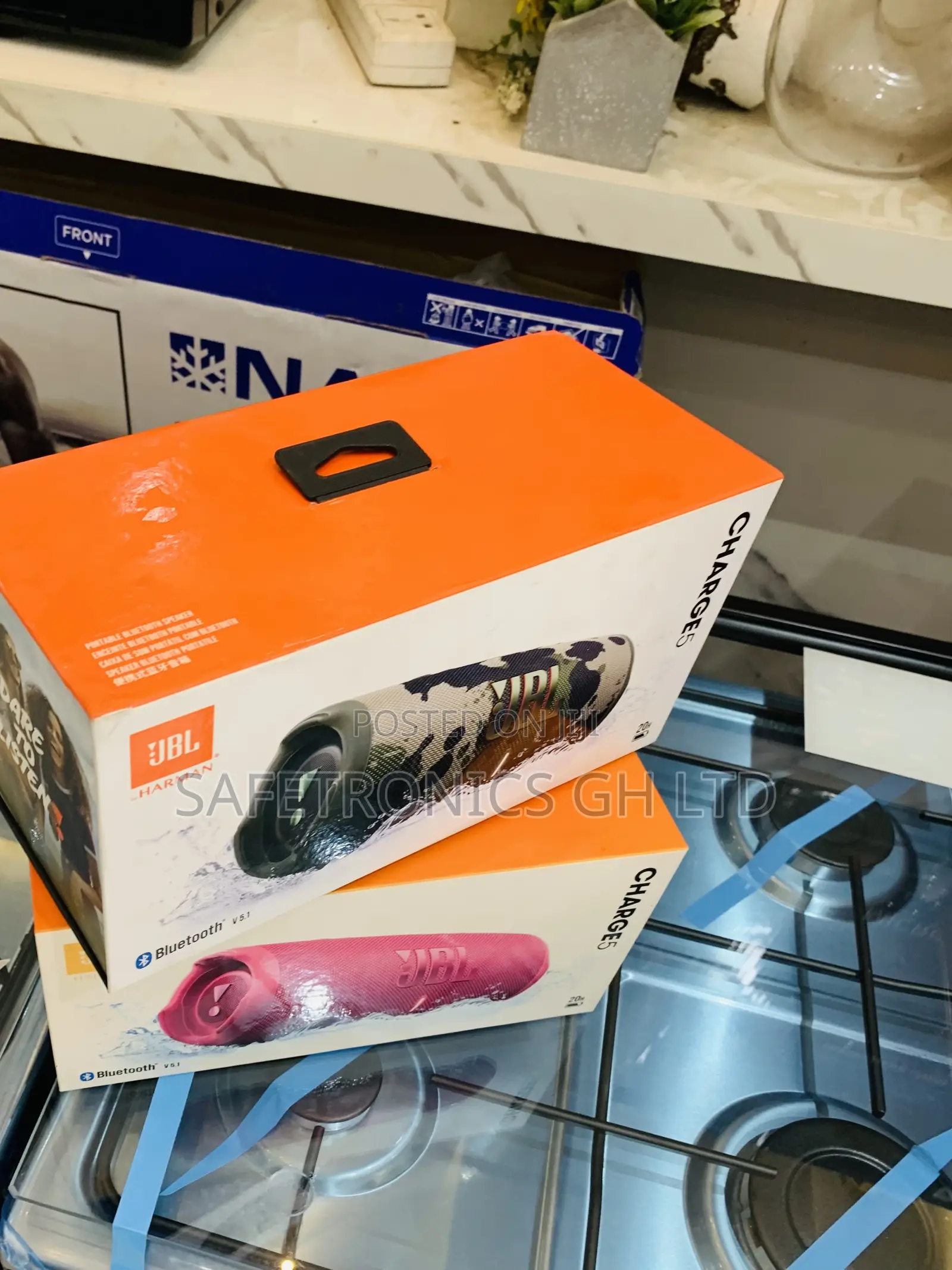 Classic JBL CHARGE 5 - Portable Bluetooth Speaker
