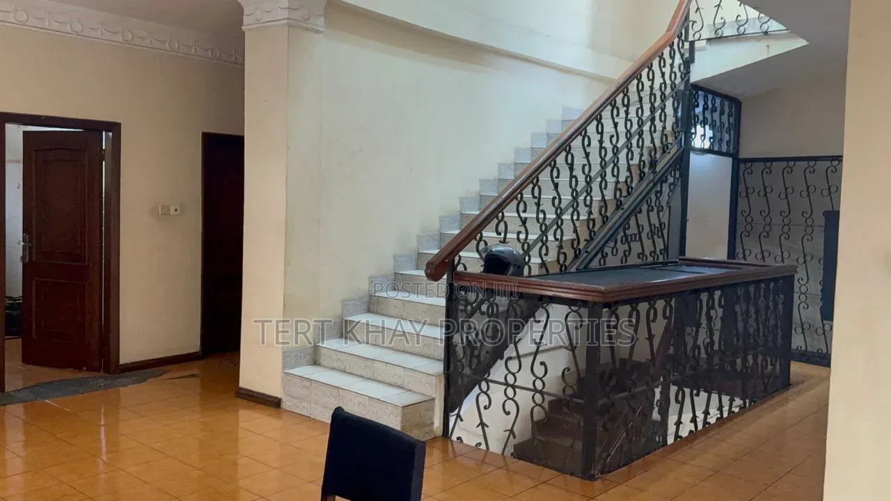 6bdrm Mansion in Ridge for sale