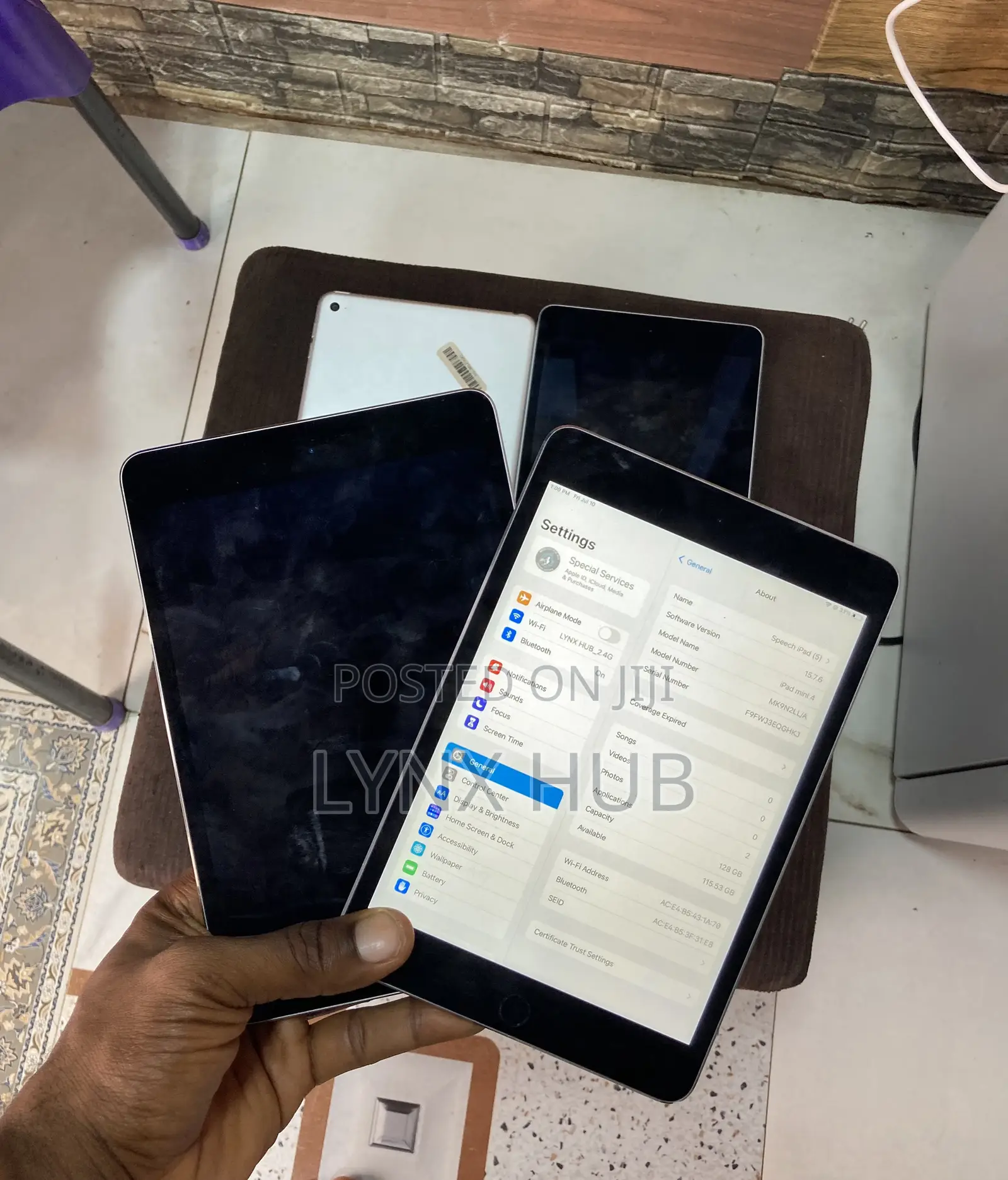 Apple iPad mini 4 128 GB Gray