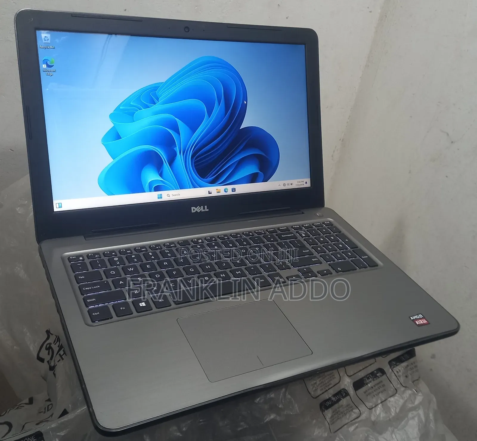Laptop Dell Inspiron 15 8GB AMD HDD 500GB