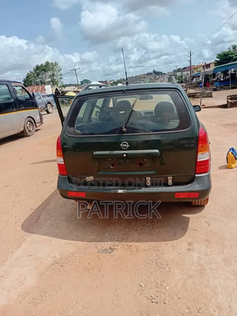 Opel Astra 2002 Green