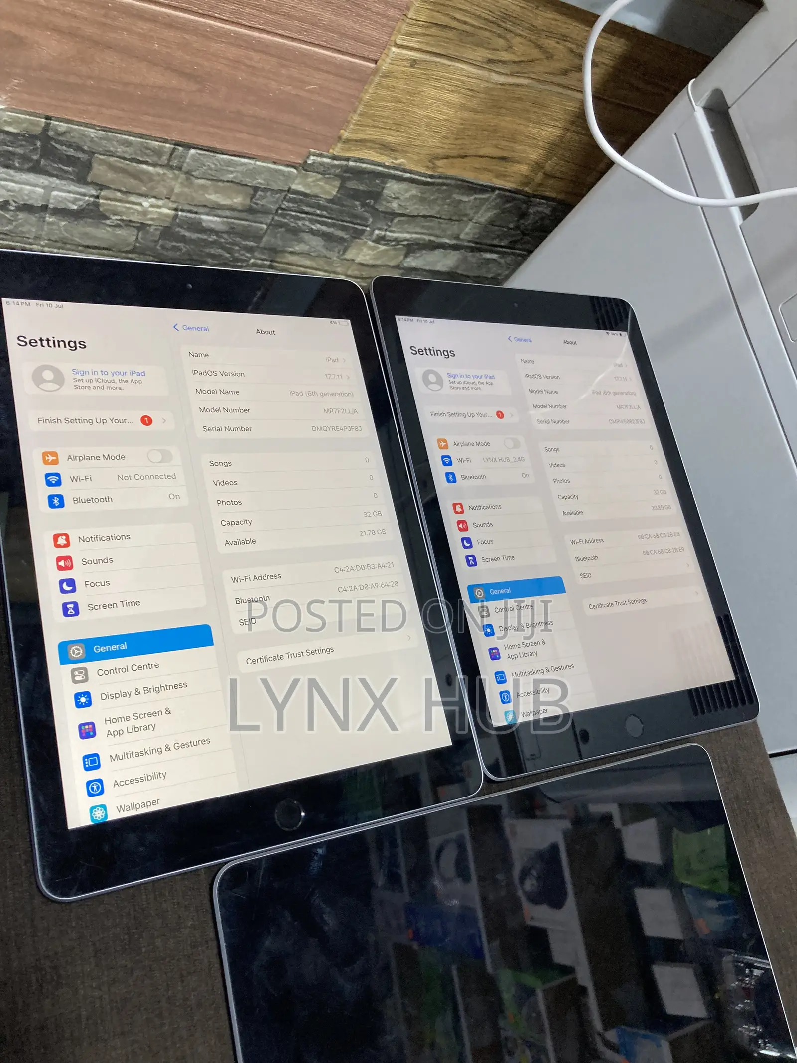 Apple iPad 9.7 32 GB Gray