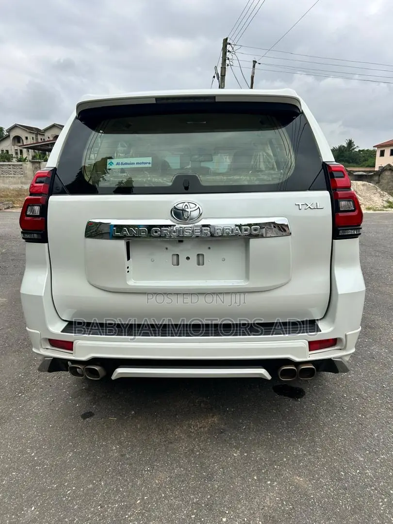Toyota Land Cruiser Prado 2.7 2017 Pearl