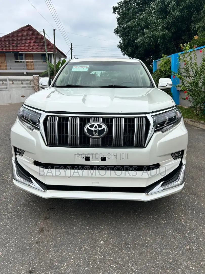Toyota Land Cruiser Prado 2.7 2017 Pearl