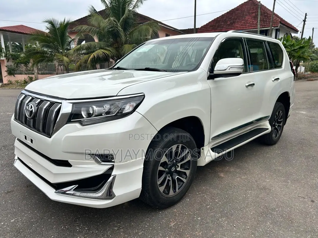 Toyota Land Cruiser Prado 2.7 2017 Pearl