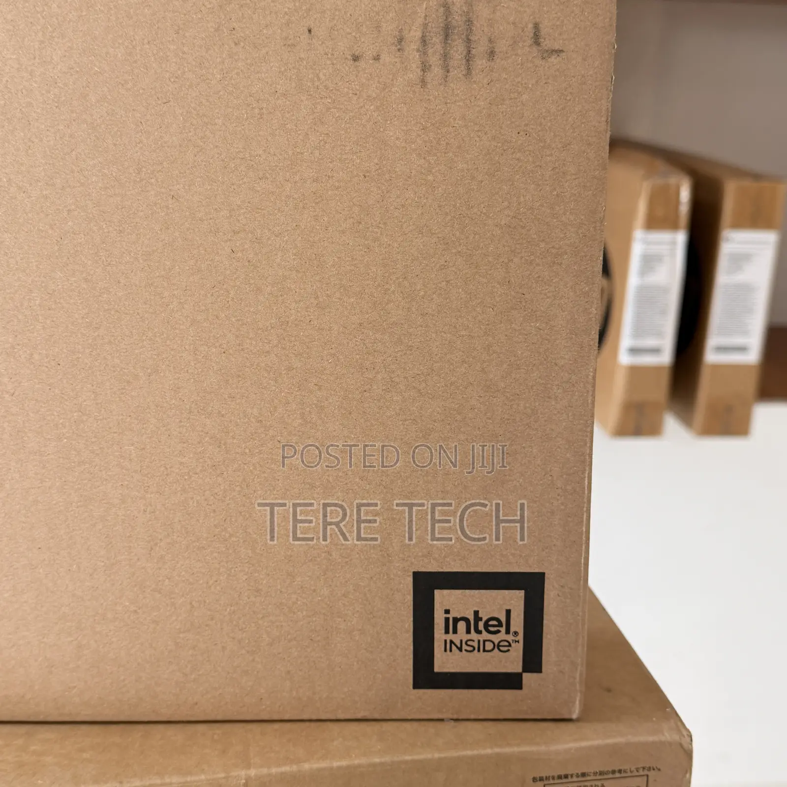 New Laptop Dell Inspiron 14 7440 2-in-1 16GB Intel Core 7 SSD 512GB