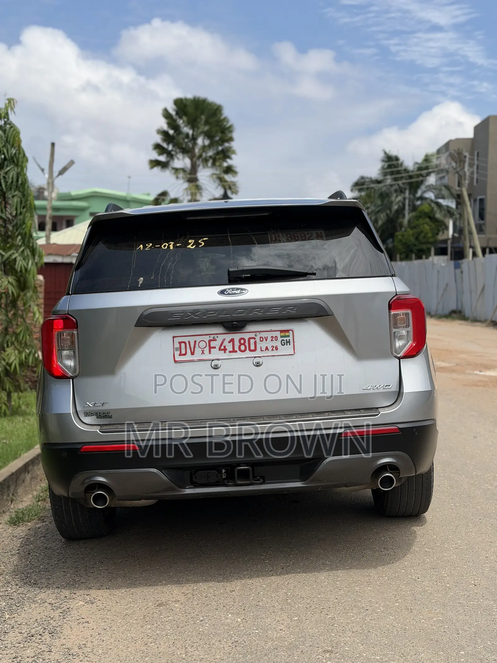 Ford Explorer XLT 2022 Silver