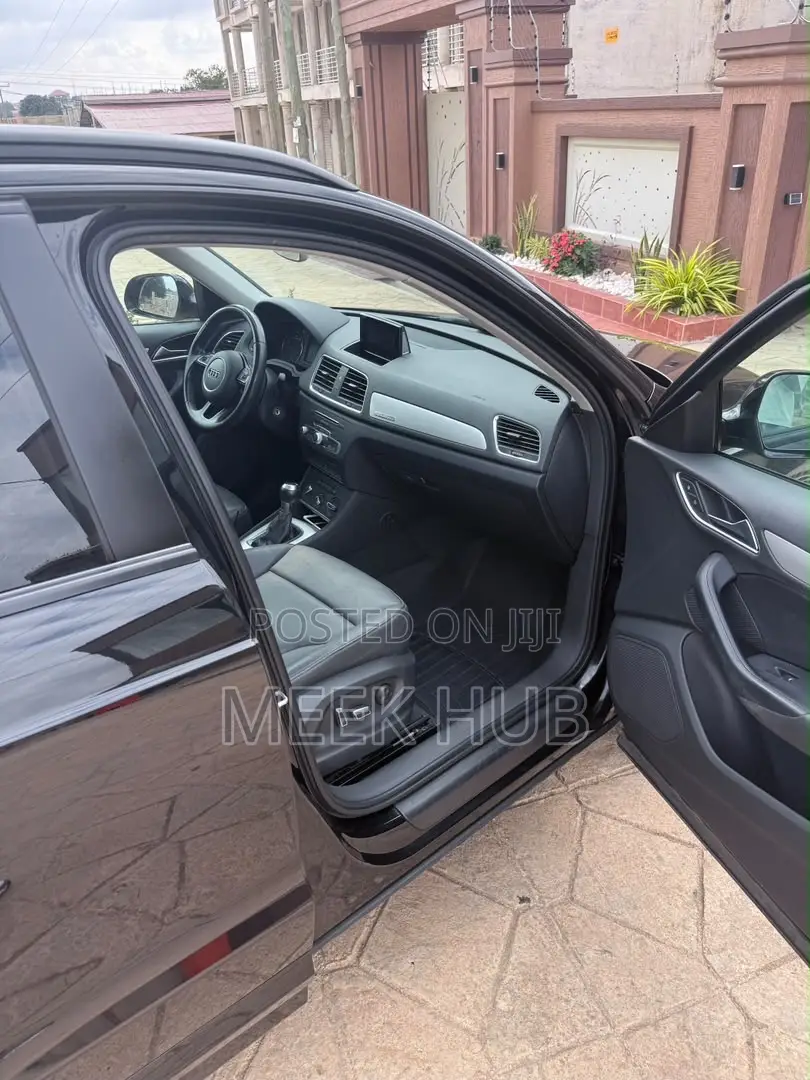Audi Q3 2.0 TFSI 180hp 2016 Black