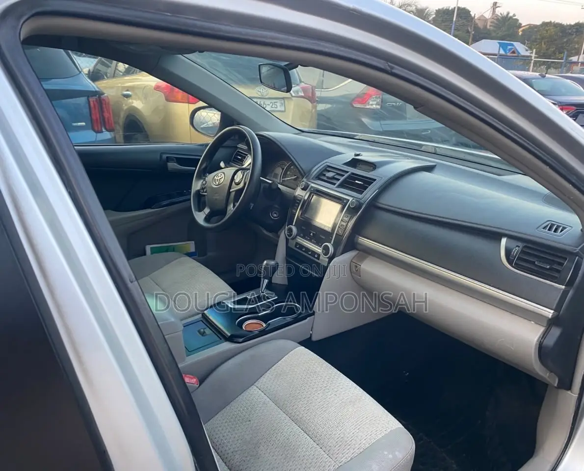 Toyota Camry 2013 Silver
