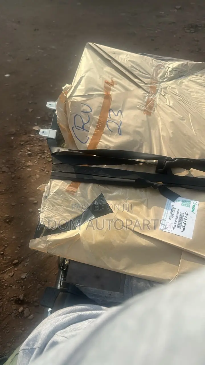 Honda CRV Door Glass 2023 2024 2025 2026