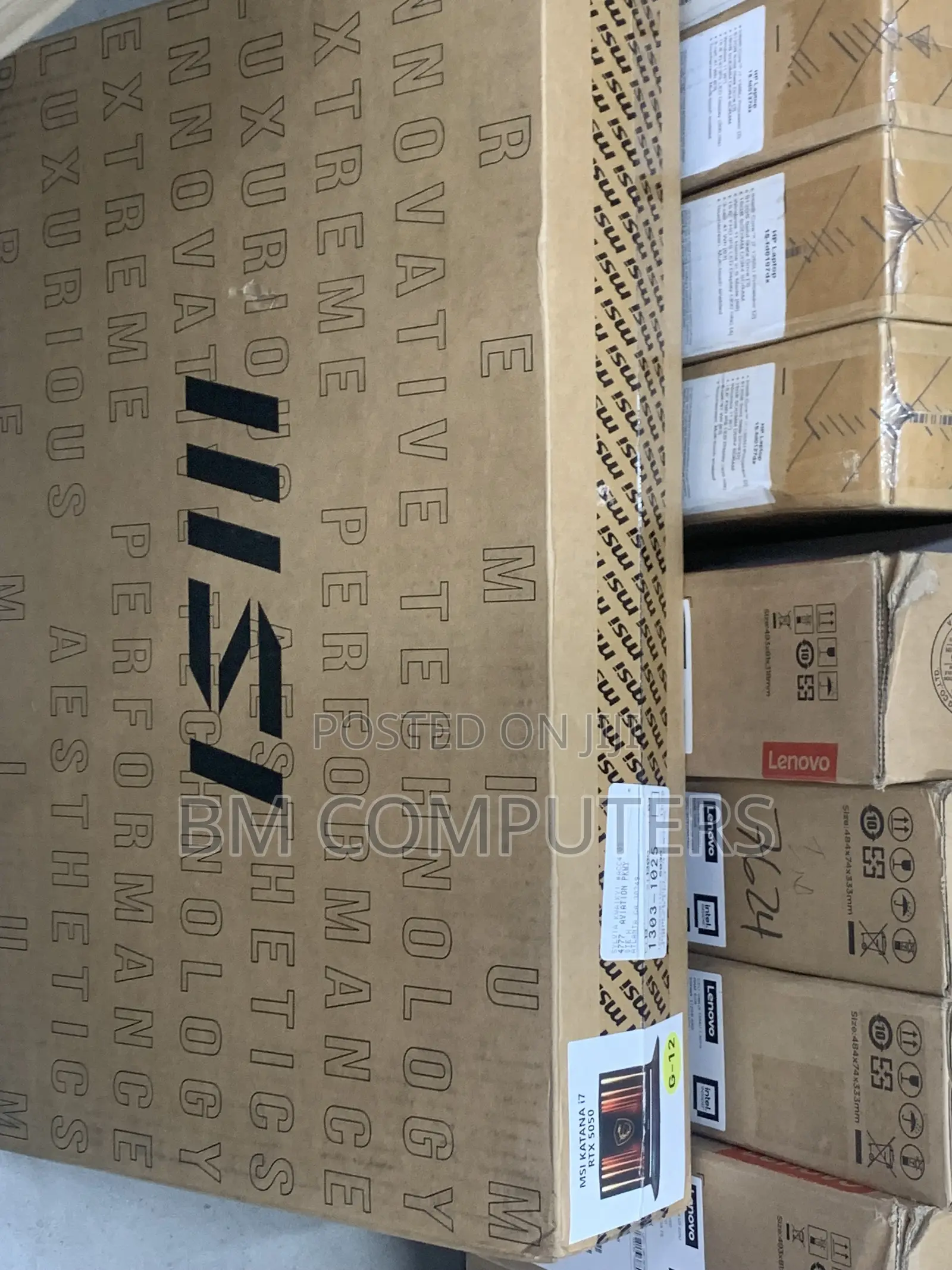 New Laptop MSI Katana 15 16GB Intel Core i7 SSD 512GB