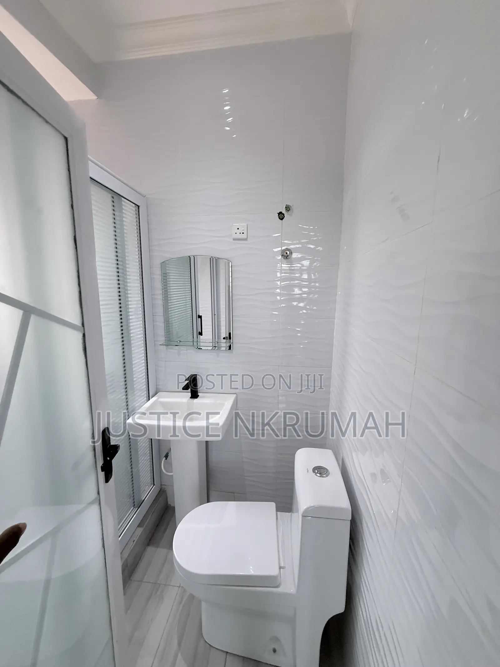2bdrm Apartment in Mr Justice Estates, Old Barrier for rent