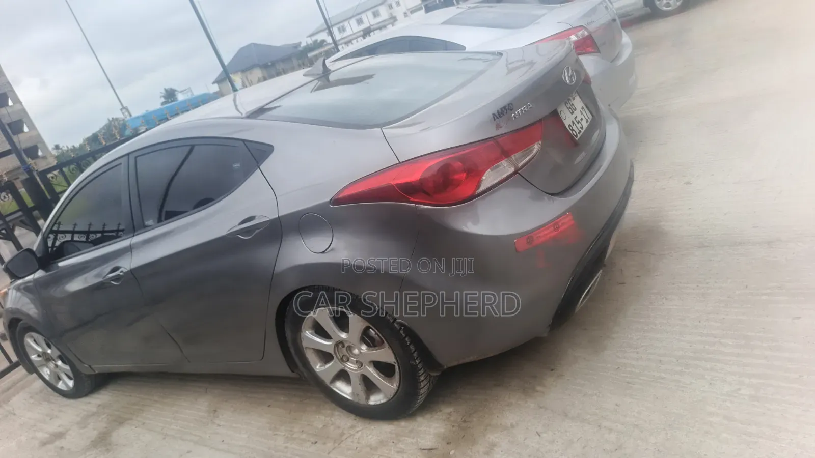 Hyundai Elantra Limited Sedan FWD (1.8L 4cyl 6A) 2013 Gray
