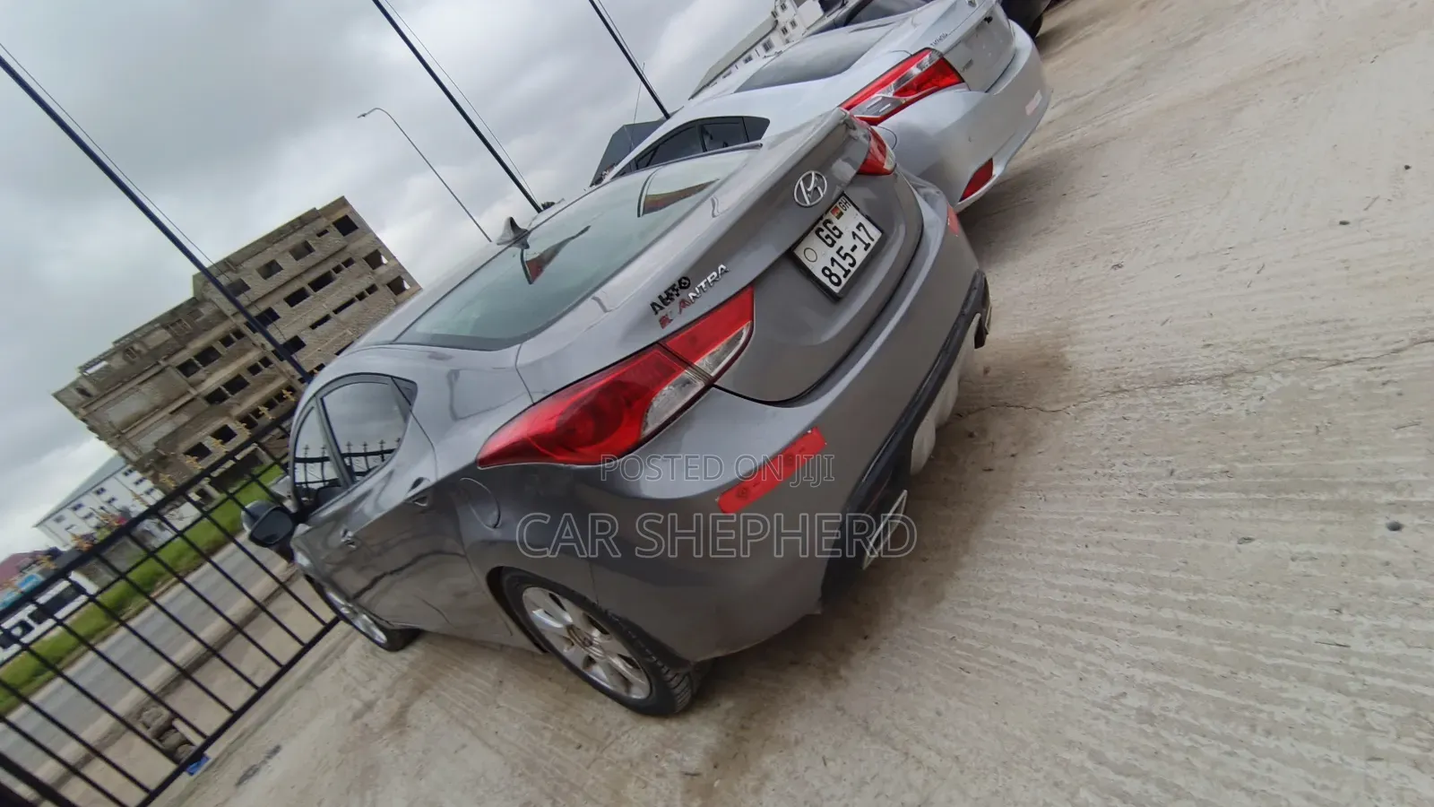 Hyundai Elantra Limited Sedan FWD (1.8L 4cyl 6A) 2013 Gray